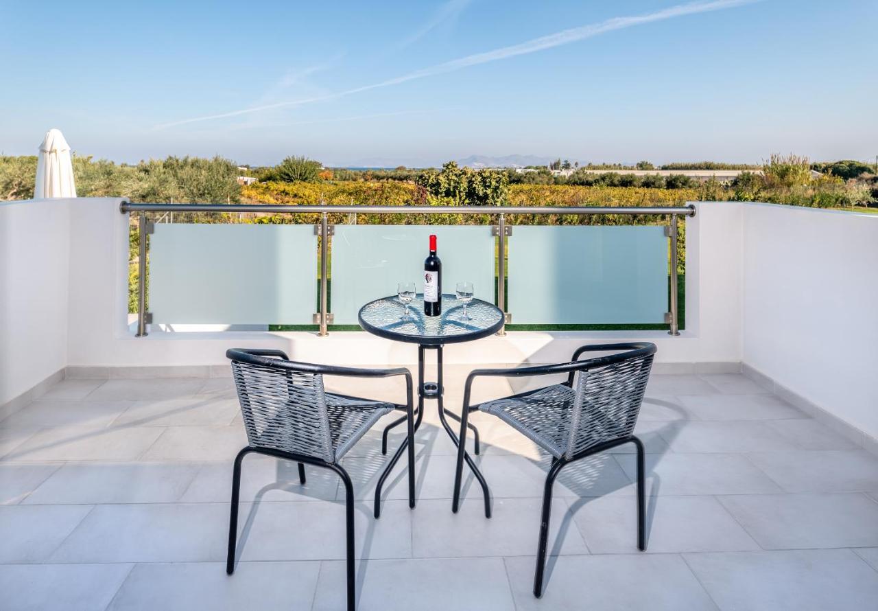 Asteria Pearl Villa 2 With Rooftop Jacuzzi Tigaki エクステリア 写真