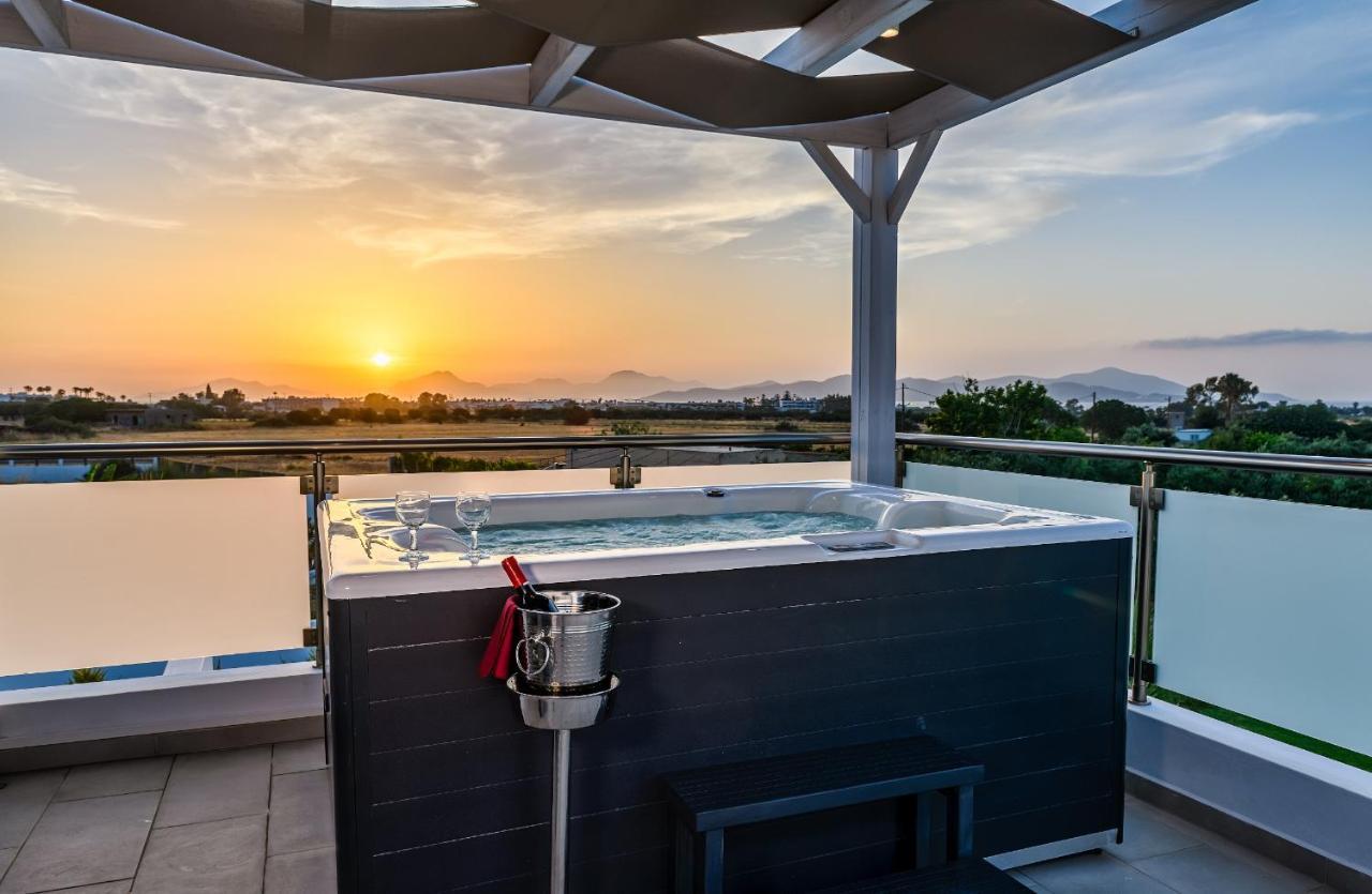 Asteria Pearl Villa 2 With Rooftop Jacuzzi Tigaki エクステリア 写真