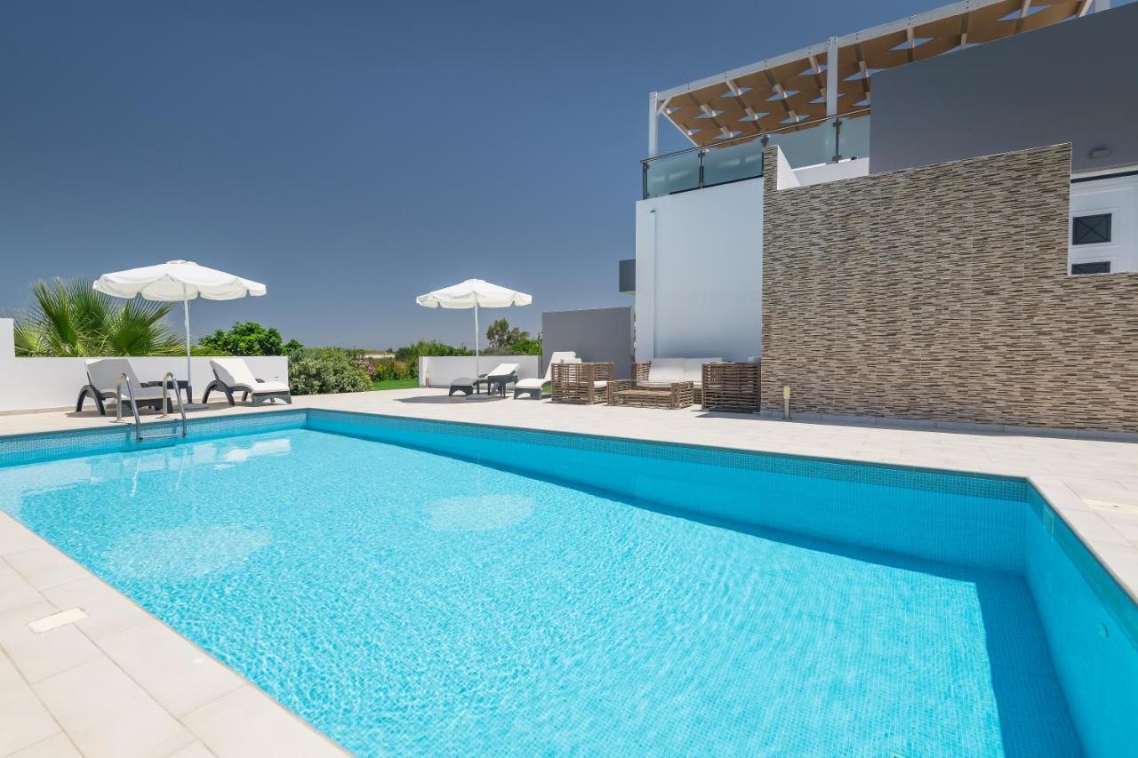 Asteria Pearl Villa 2 With Rooftop Jacuzzi Tigaki エクステリア 写真